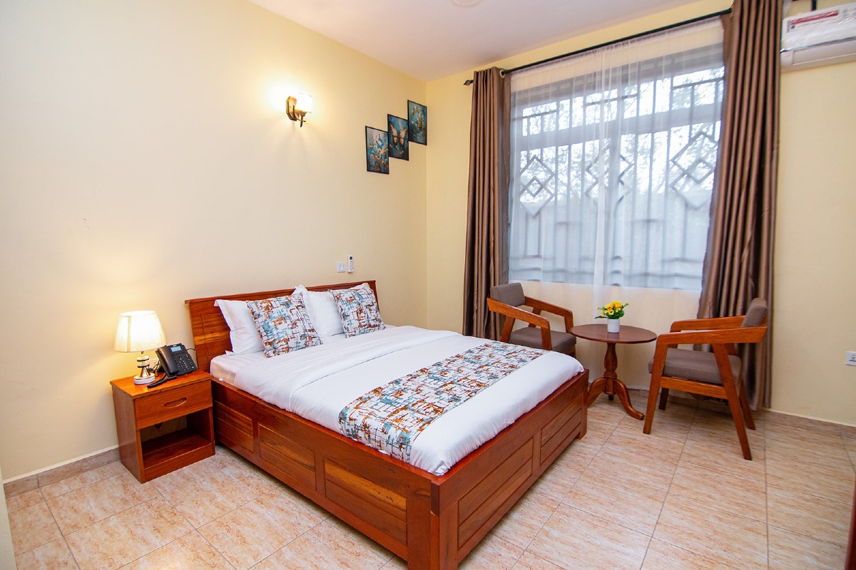 Room 214 photo 3
